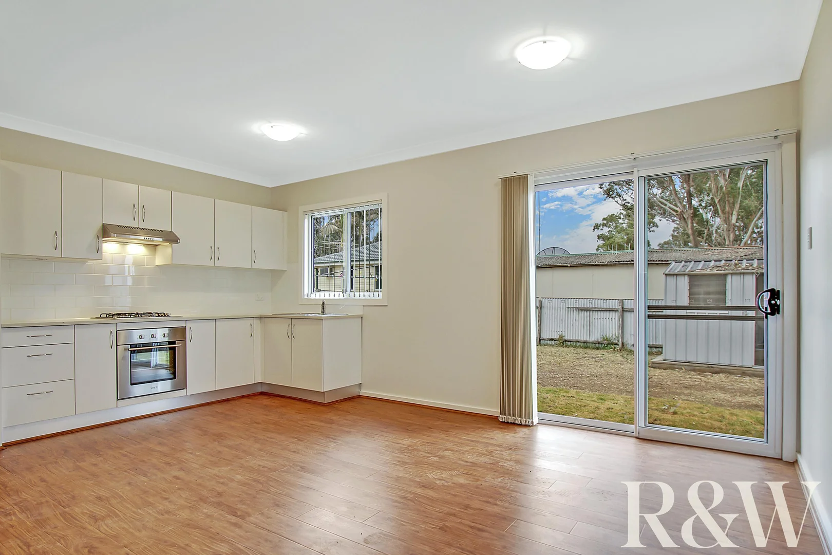 Additional image 4 of 47a Marquesa Crescent, Lethbridge Park NSW 2770