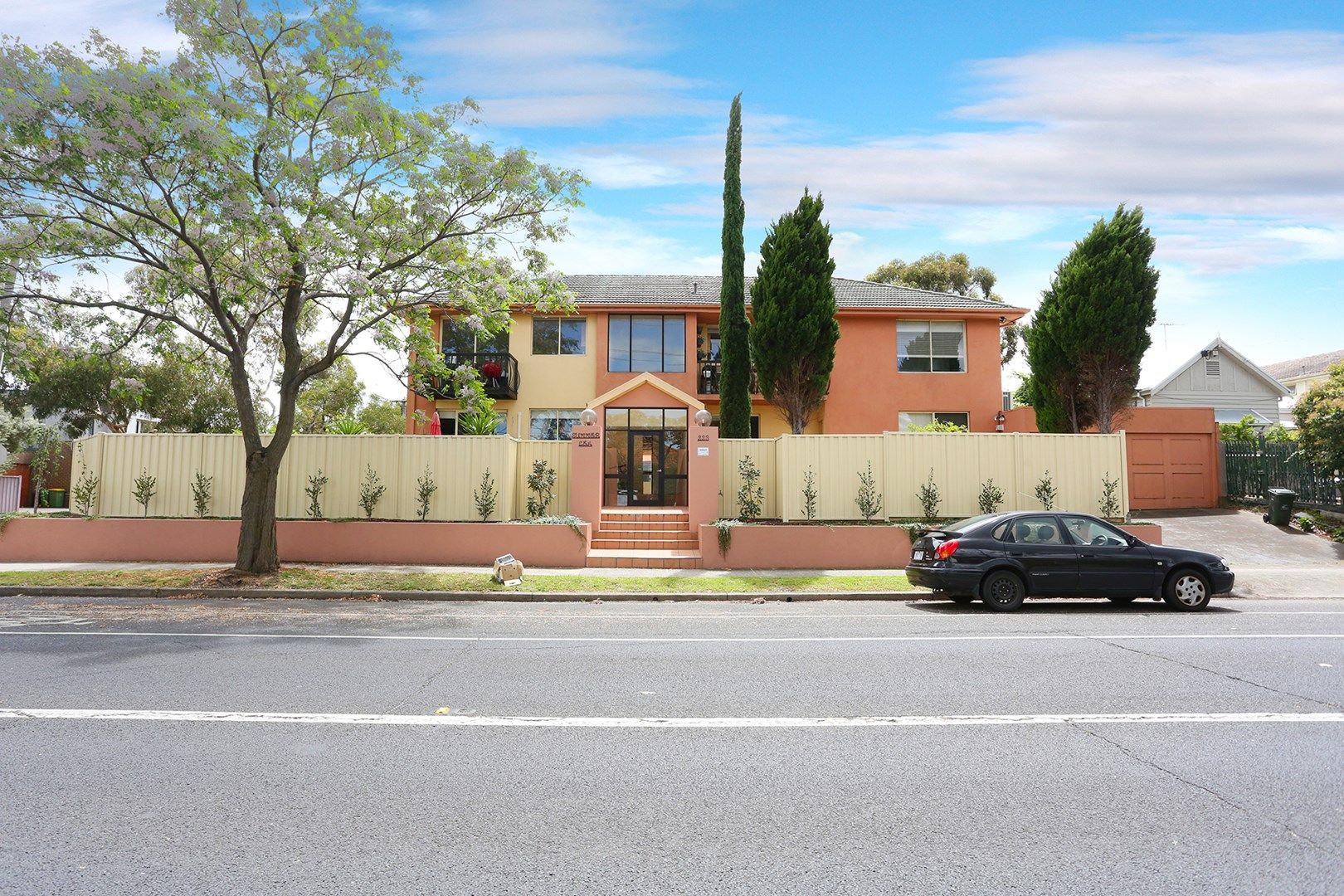 2 bedrooms Apartment / Unit / Flat in 2/223 Westgarth Street NORTHCOTE VIC, 3070