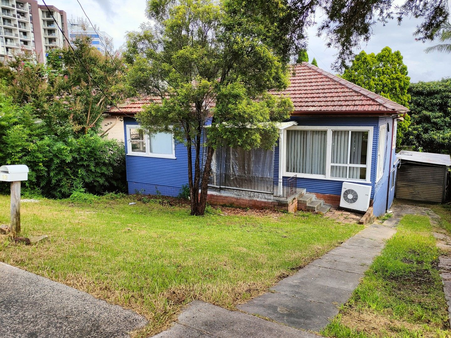 4 bedrooms House in 13 Millett Street HURSTVILLE NSW, 2220