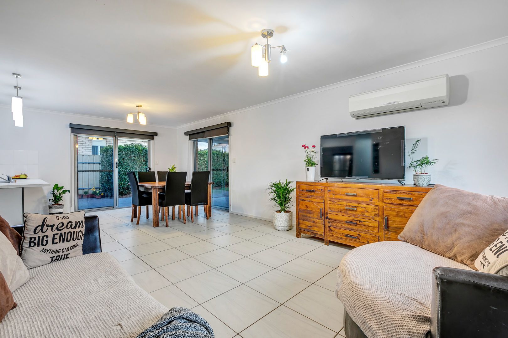 46 Atlantis Avenue, Seaford Meadows SA 5169, Image 2