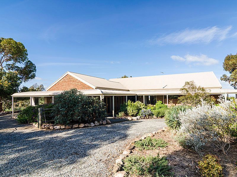 128 Ridgetop Road, Wistow SA 5251, Image 2