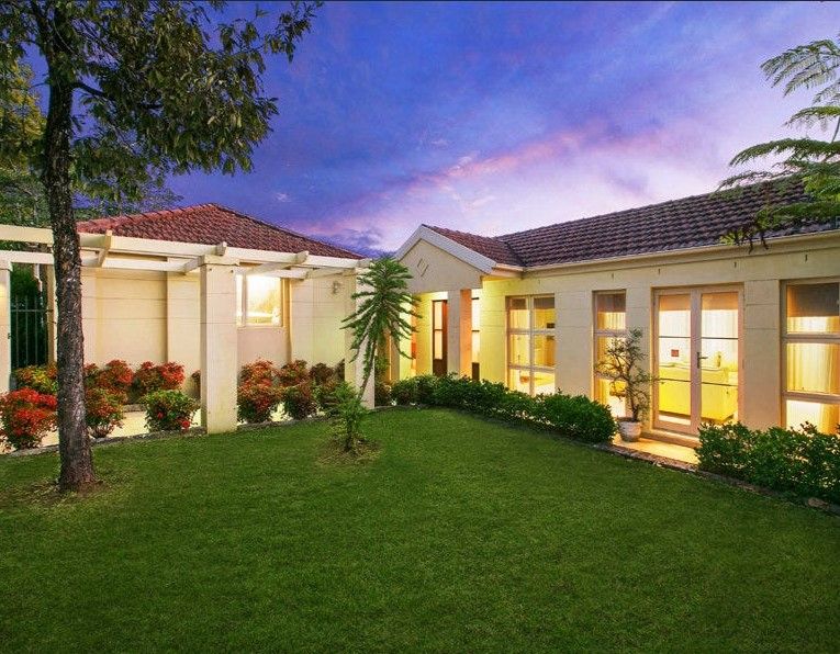 3 bedrooms House in 7 Illoura Avenue WAHROONGA NSW, 2076