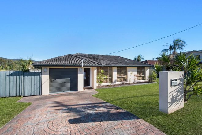 Picture of 157 Cresthaven Avenue, BATEAU BAY NSW 2261