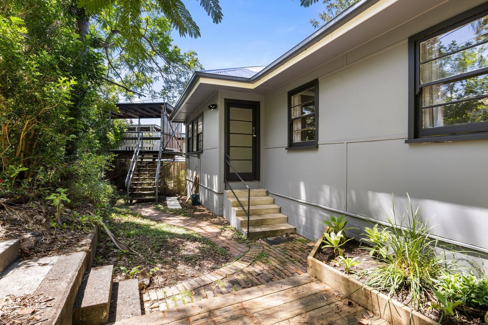 3 bedrooms House in 11 Atthow Avenue ASHGROVE QLD, 4060
