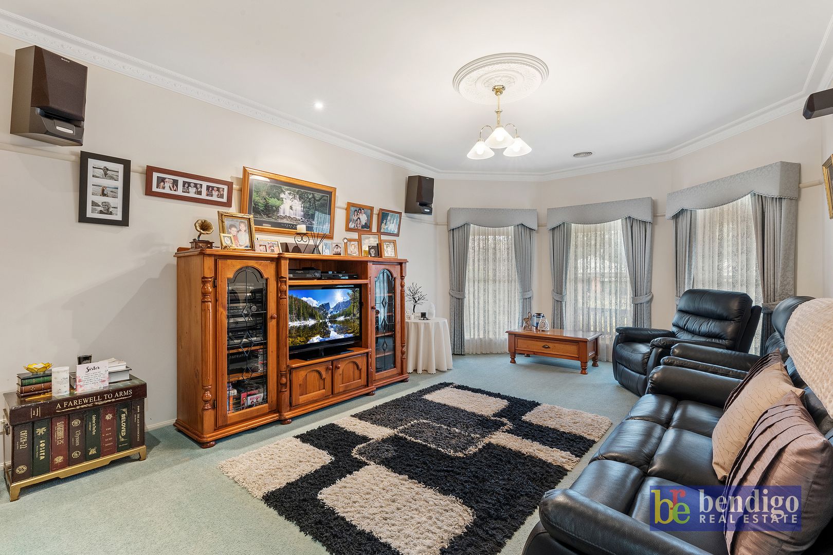 16 Pioneer Drive, Maiden Gully VIC 3551, Image 1
