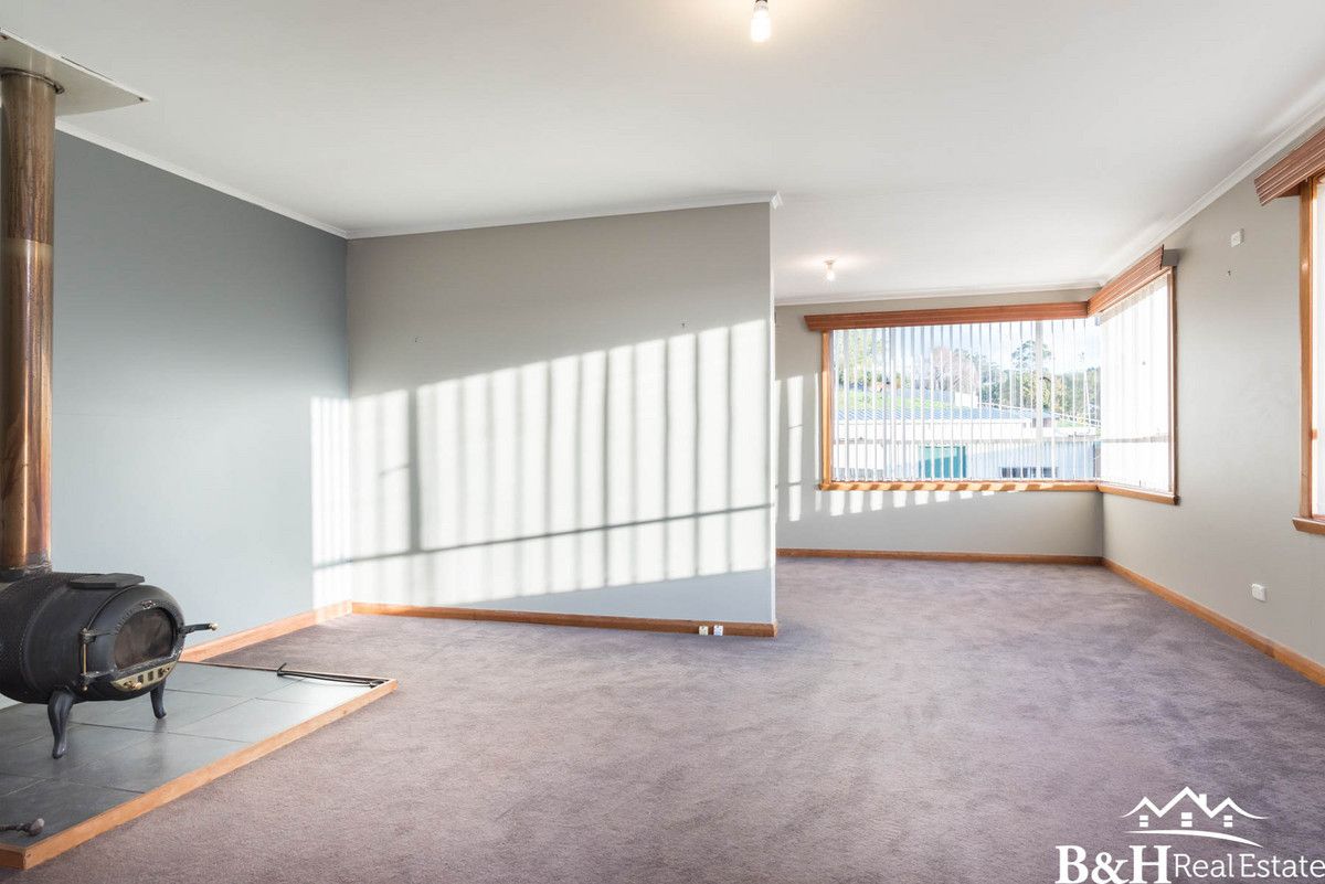 6 South Road, Penguin TAS 7316, Image 2