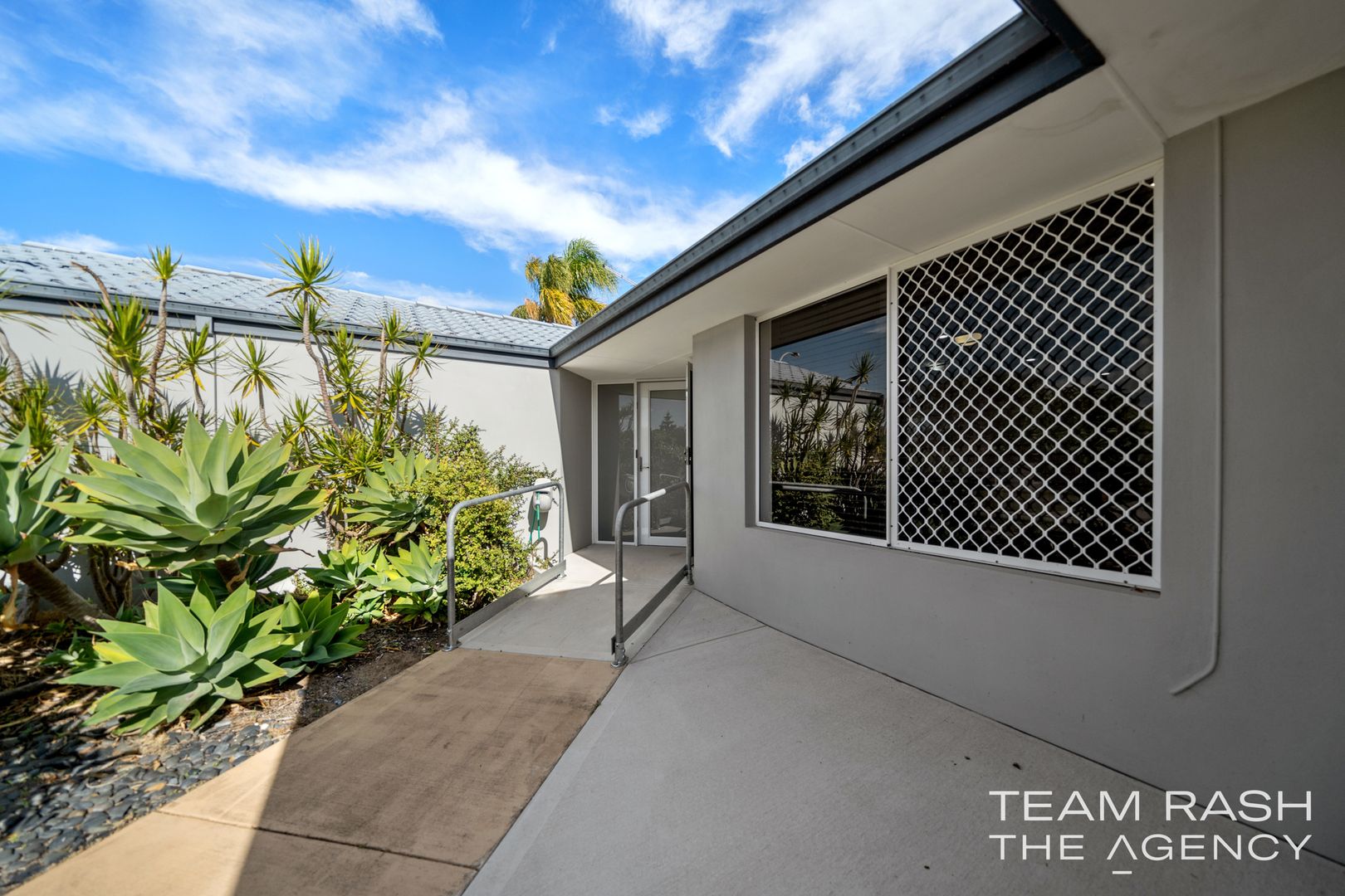 4 Mission Place, Cooloongup WA 6168, Image 1