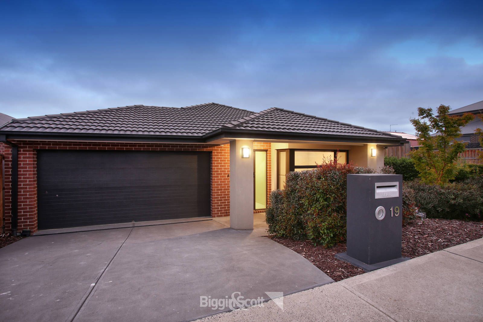 19 Denman Street, Officer VIC 3809, Image 0