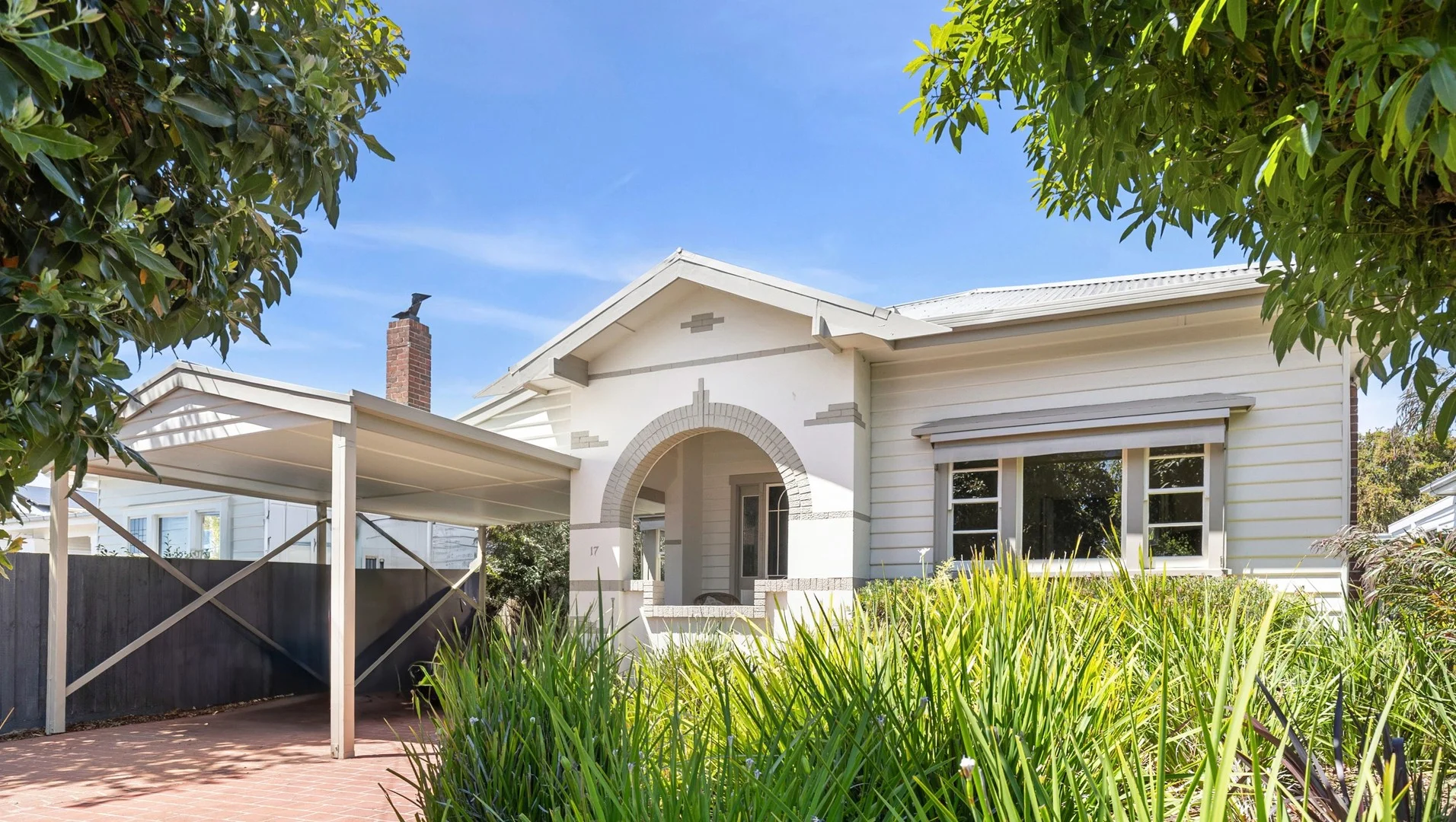 17 William Street, Newtown VIC 3220