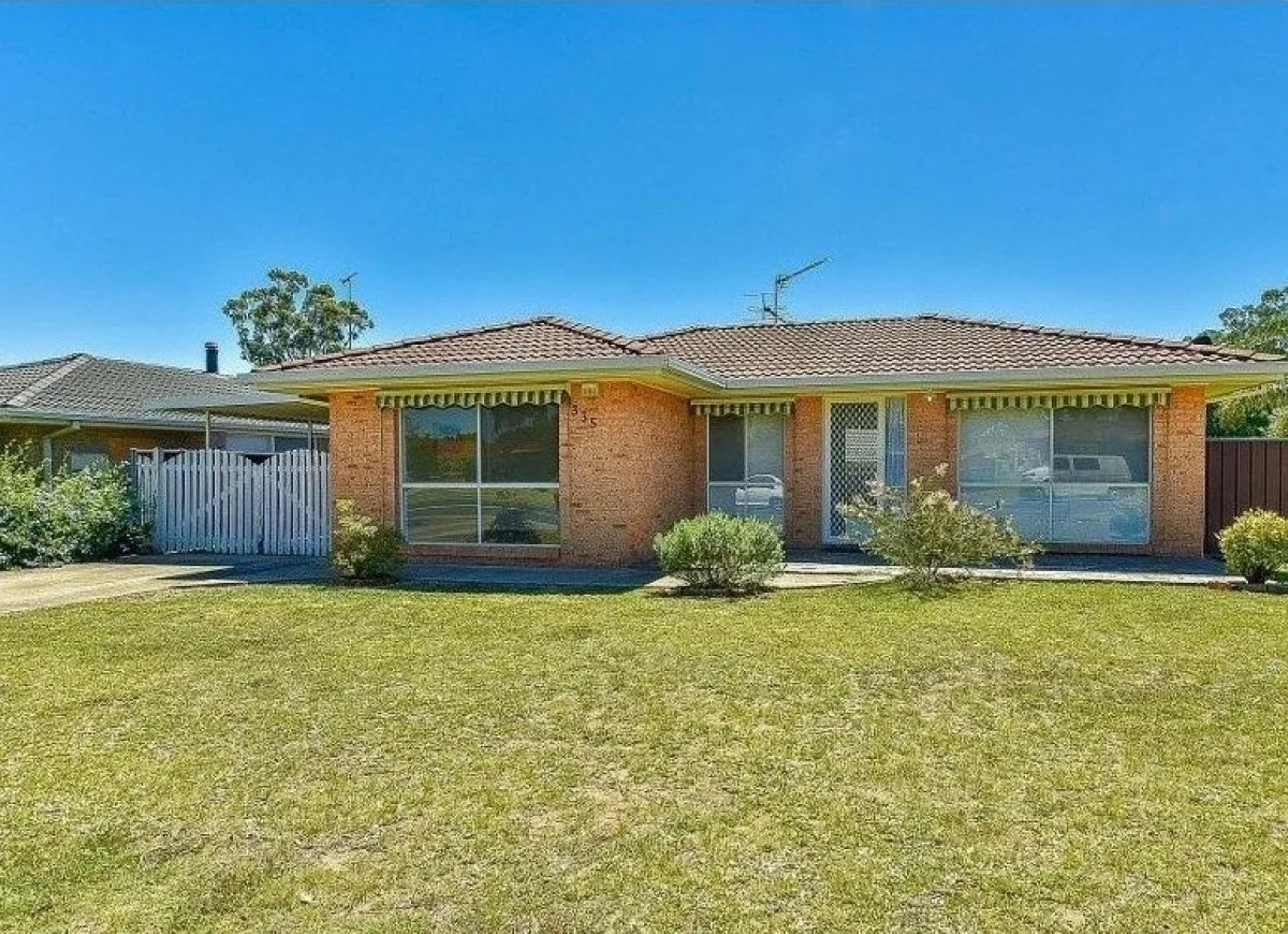 335 Welling Drive, Mount Annan NSW 2567