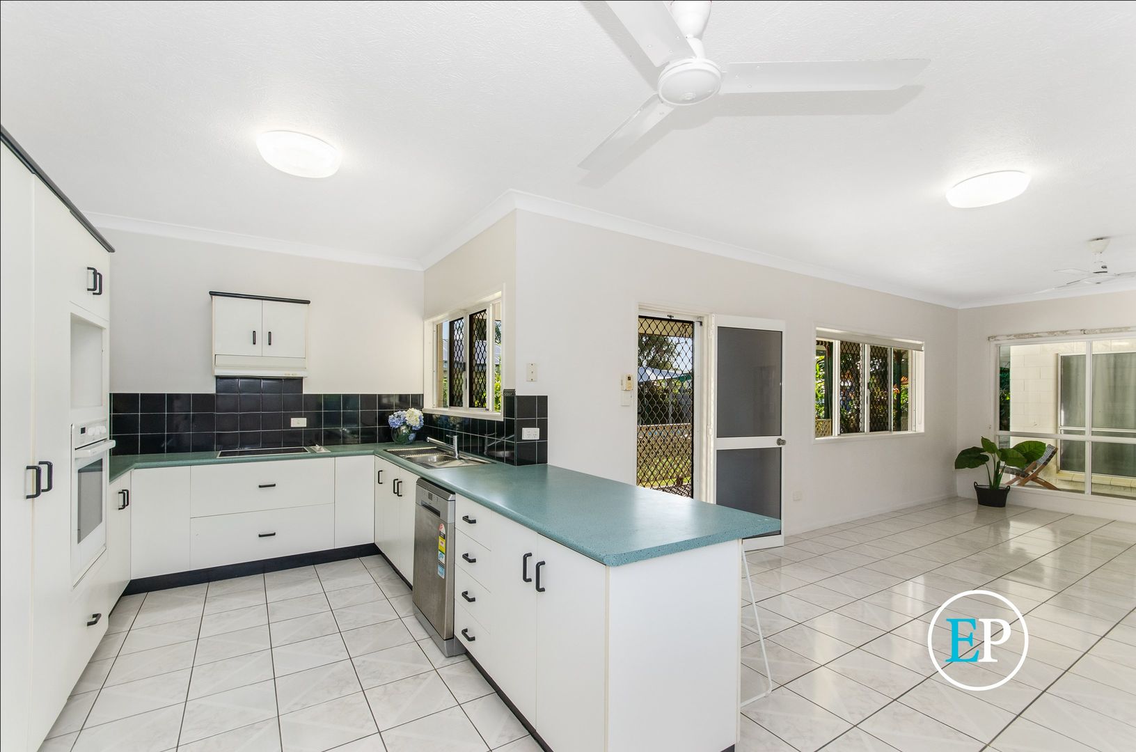 4 Gledhill Court, Annandale QLD 4814, Image 2