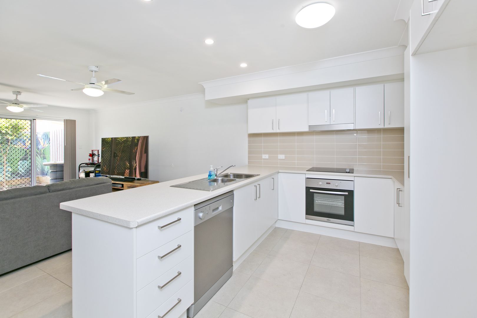 2/522 Main Road, Wellington Point QLD 4160, Image 2