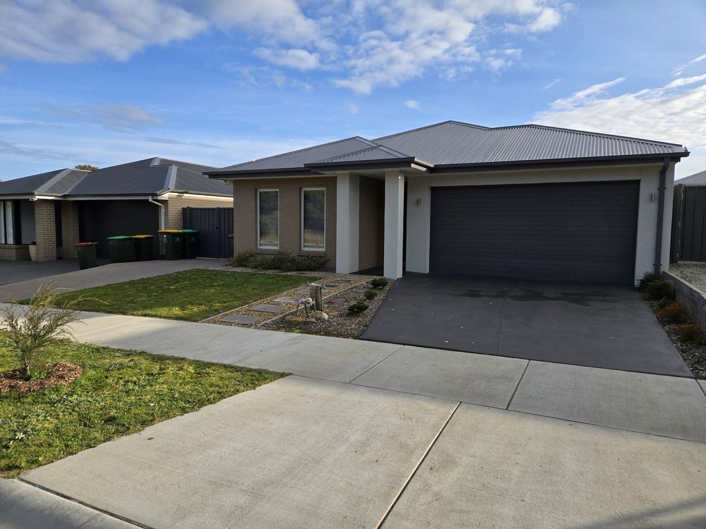 4 bedrooms House in 16 Eagle Avenue COWES VIC, 3922