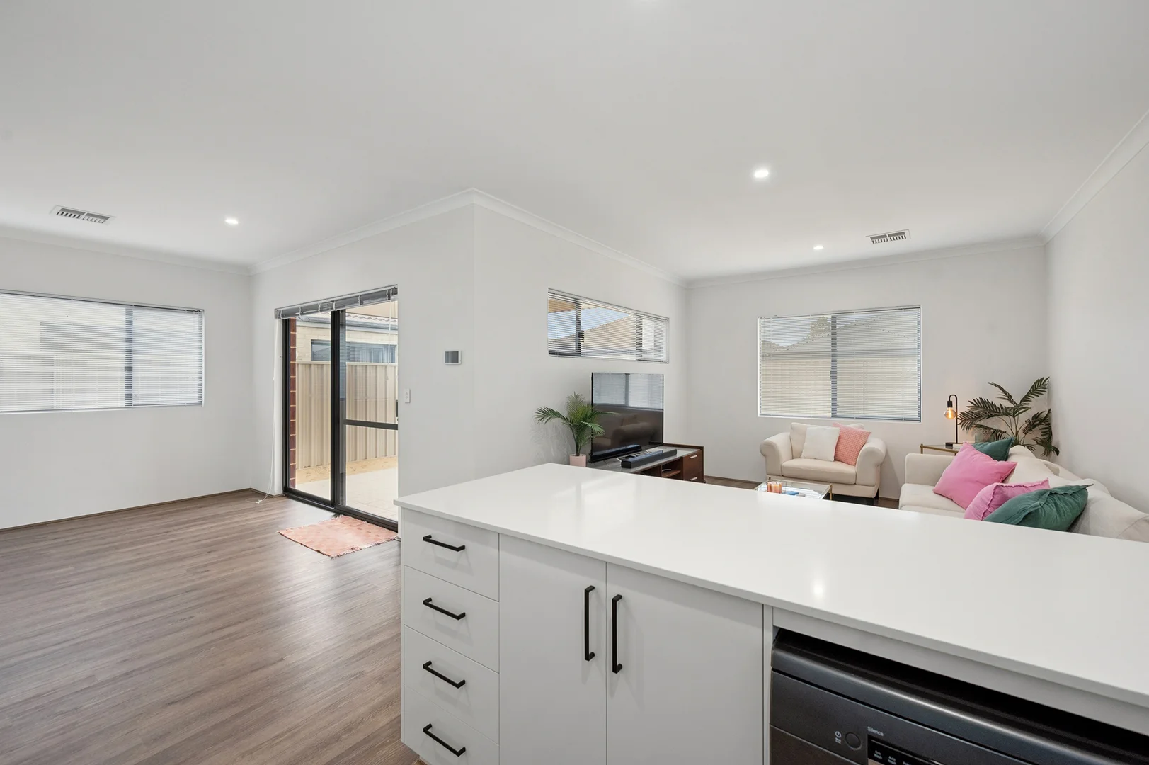 Additional image 8 of 32 Lancaster Loop, Piara Waters WA 6112