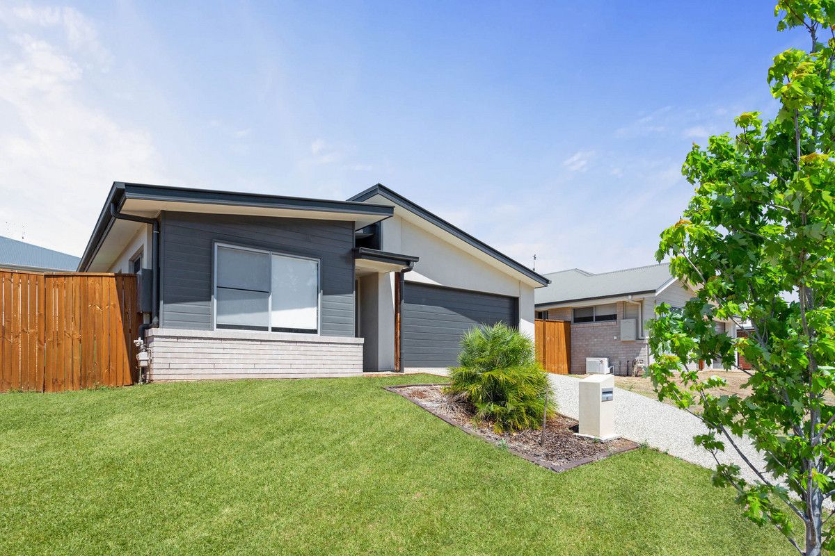 4 bedrooms House in 40 Carlin Street GLENVALE QLD, 4350