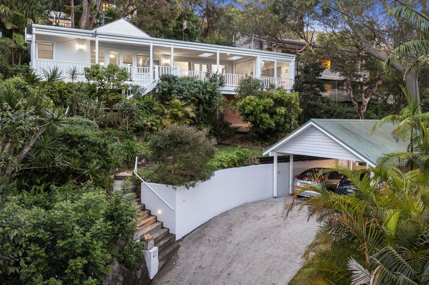 33 Dress Circle Road, Avalon Beach NSW 2107, Image 0