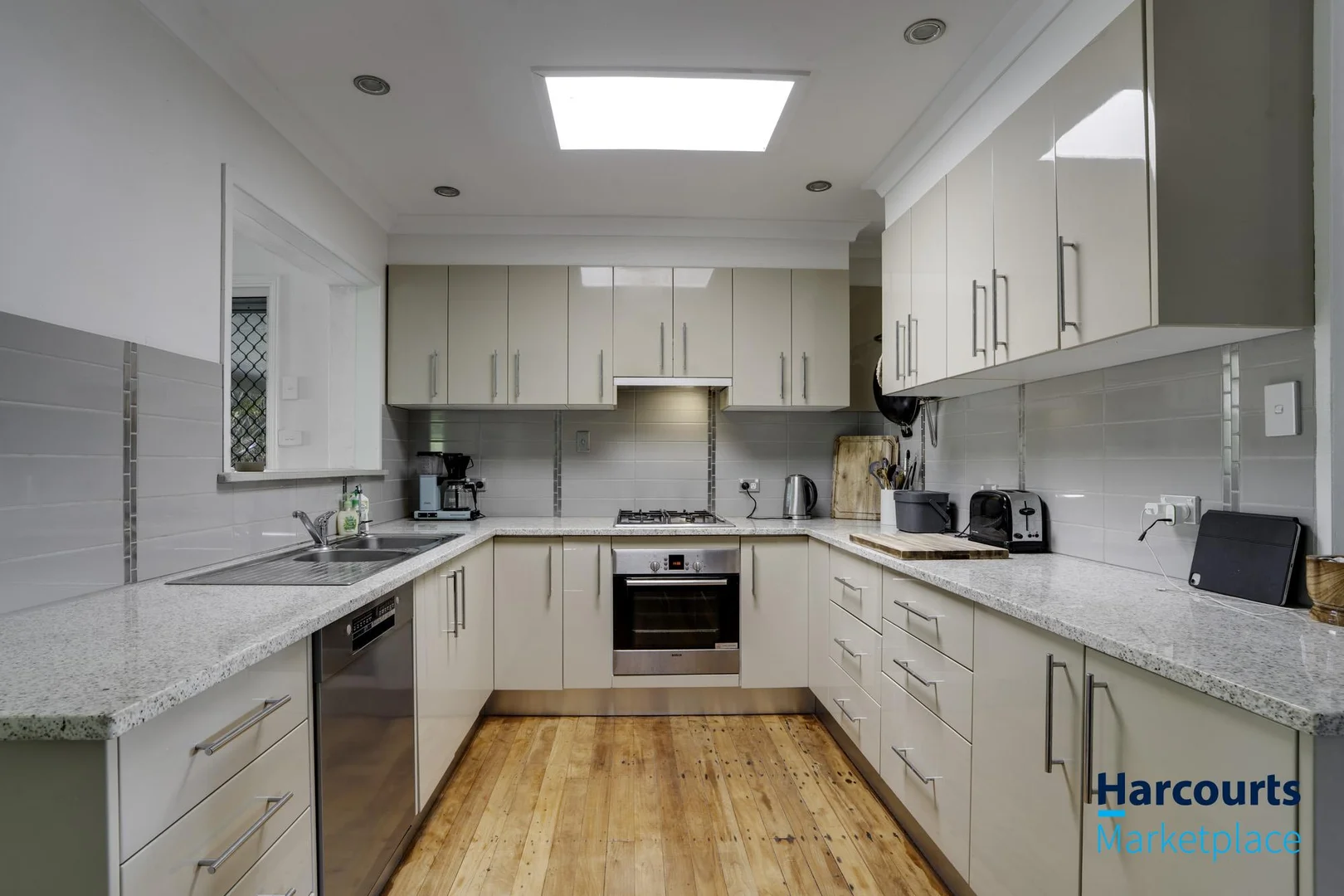 Additional image 3 of 64 O'Connor Street, Oxley QLD 4075