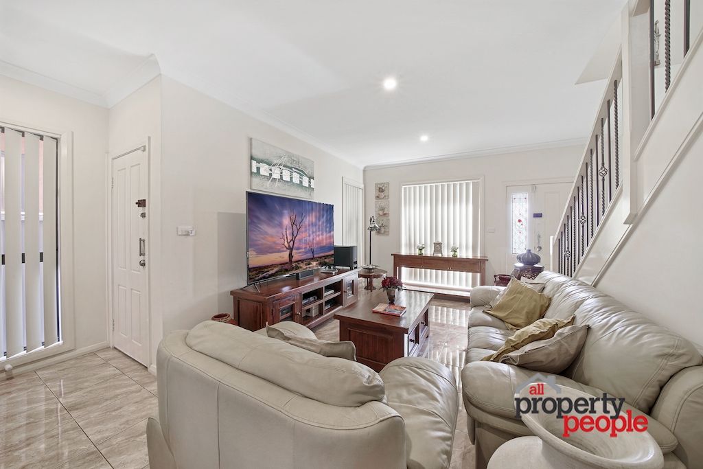 3/2-6 Myee Road, Macquarie Fields NSW 2564, Image 1