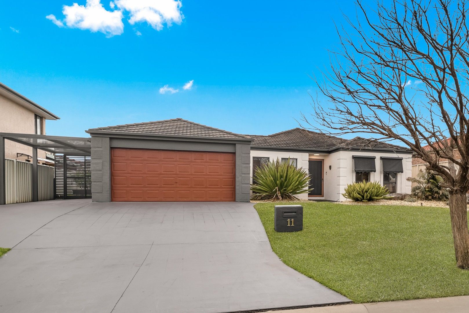 4 bedrooms House in 11 Mackeys Street HORNINGSEA PARK NSW, 2171