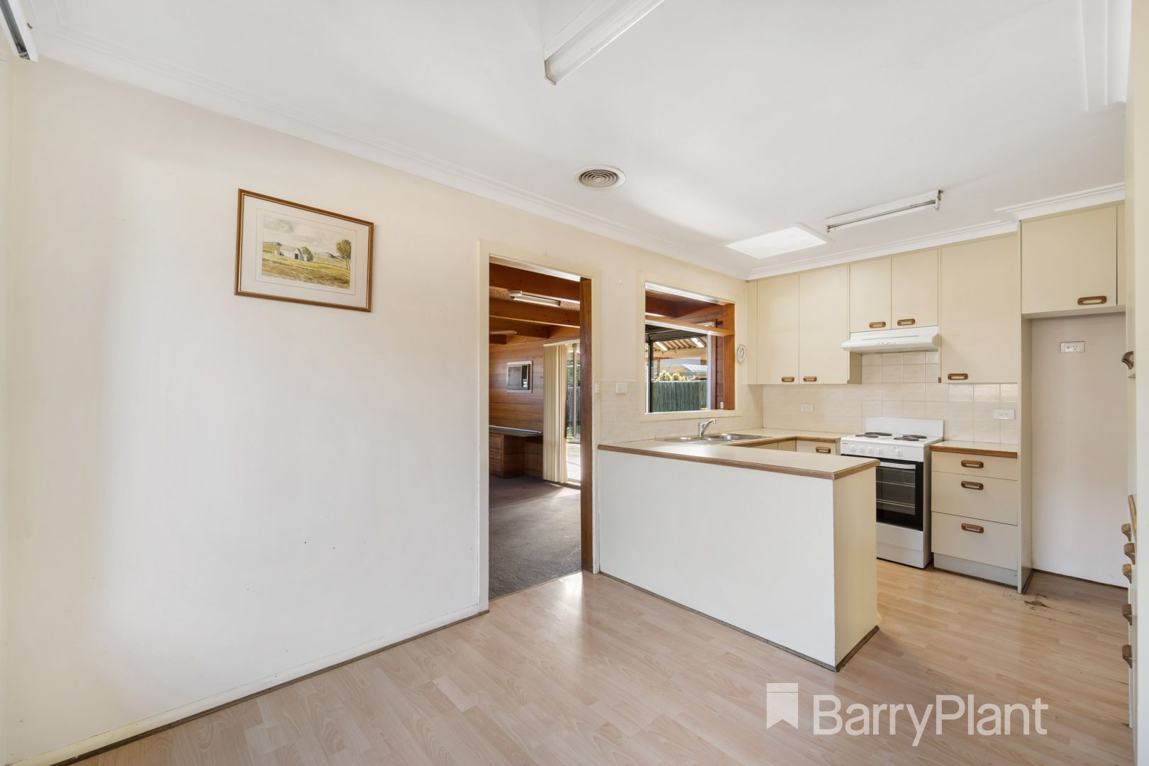 2 Christen Court, Hoppers Crossing VIC 3029, Image 2