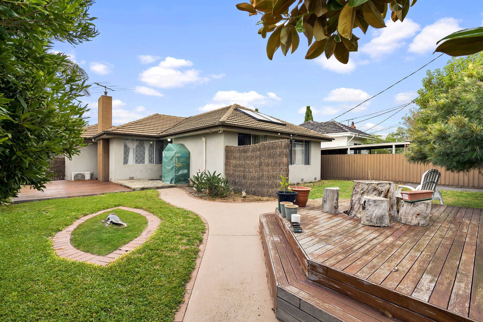 3 bedrooms House in 28 Crown Road BONBEACH VIC, 3196