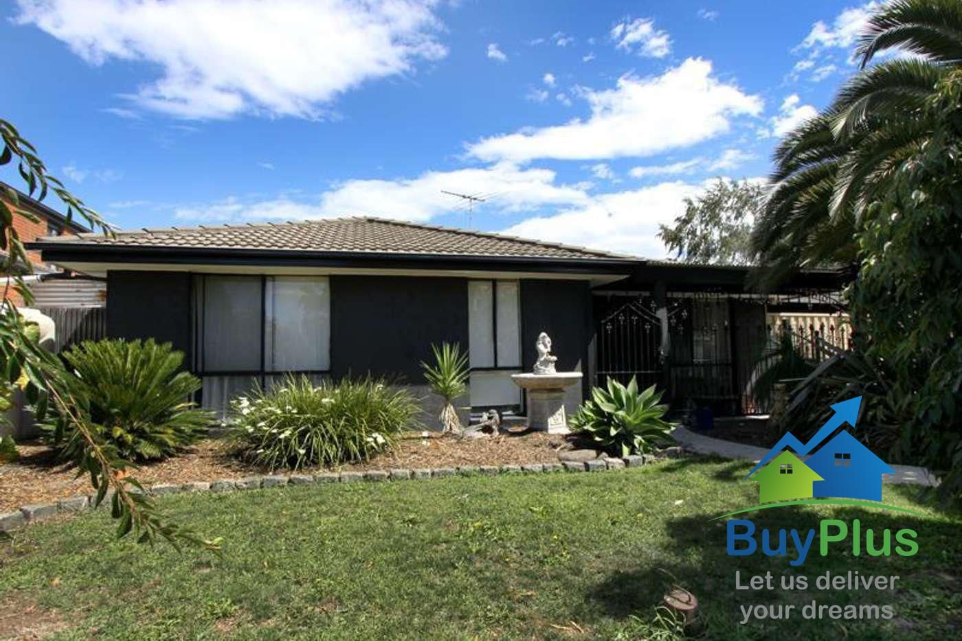 4 bedrooms House in 5 Gaudin Court WERRIBEE VIC, 3030