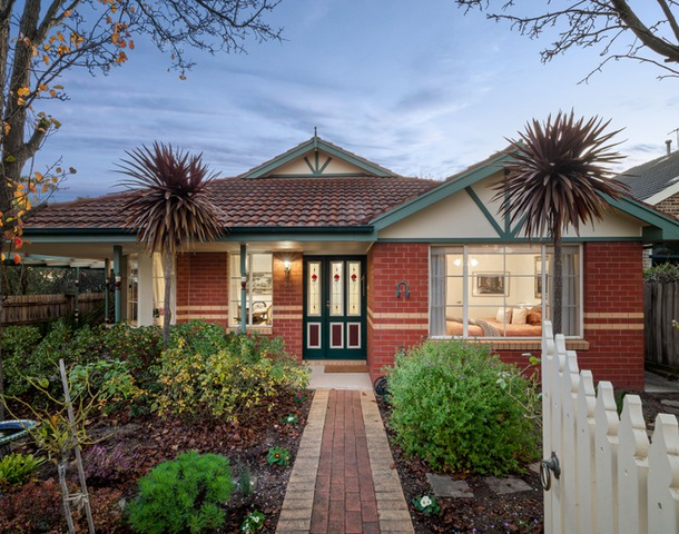 39 Murray Drive, Burwood VIC 3125