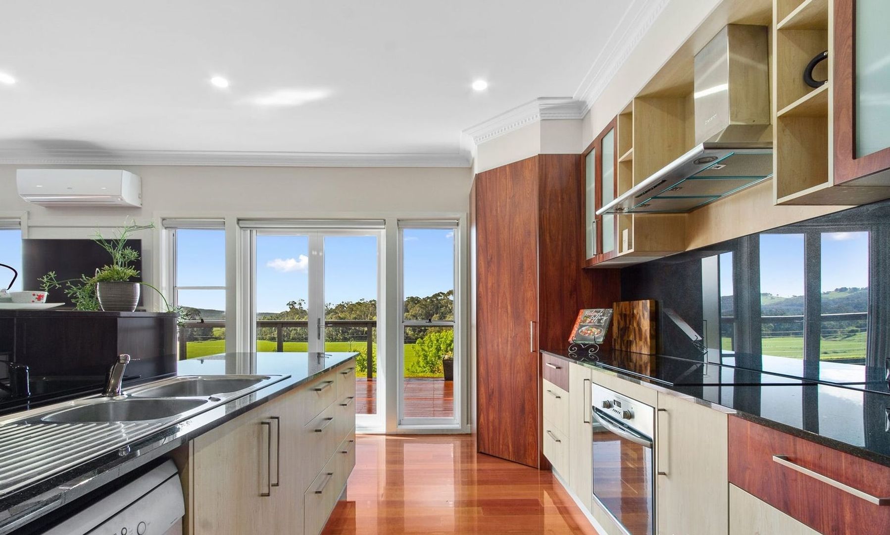 36 Redhill Road, Traralgon South VIC 3844 House For Rent Domain