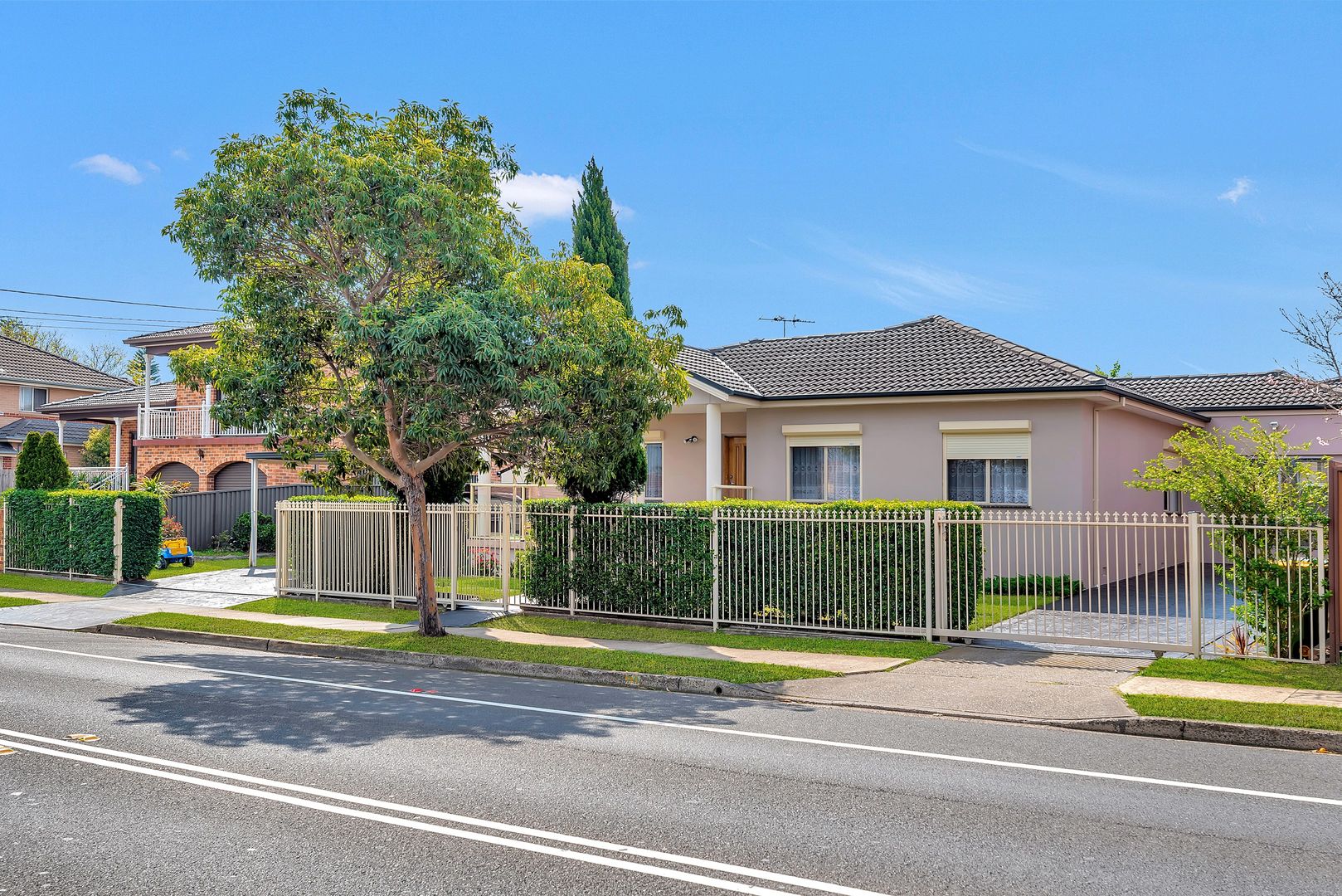 70 Station Street, Fairfield Heights Property History & Address