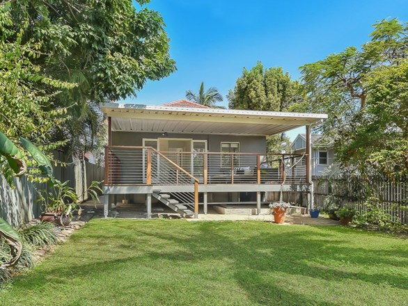 22 Bell Street, Woody Point QLD 4019