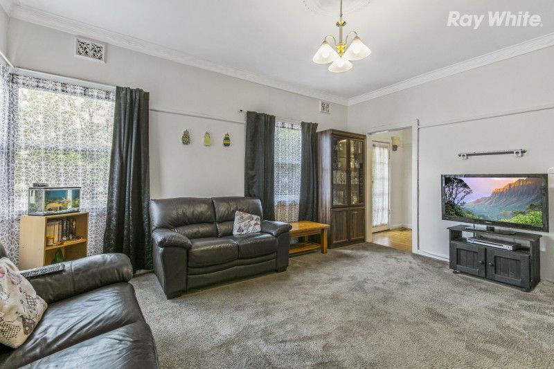 42 Orange Grove, Bayswater VIC 3153, Image 2