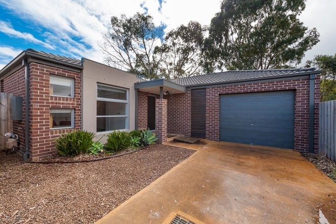 Picture of 2/60 Melba Avenue, SUNBURY VIC 3429