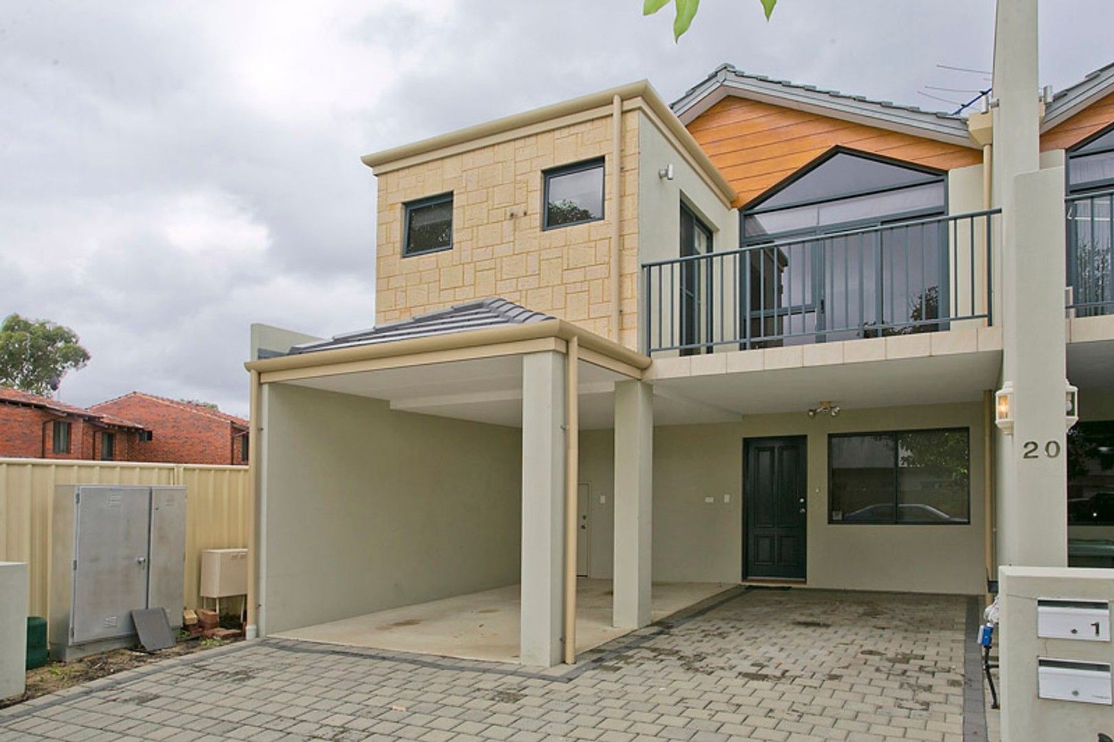 3 bedrooms Townhouse in 2/20 Park Road CRAWLEY WA, 6009
