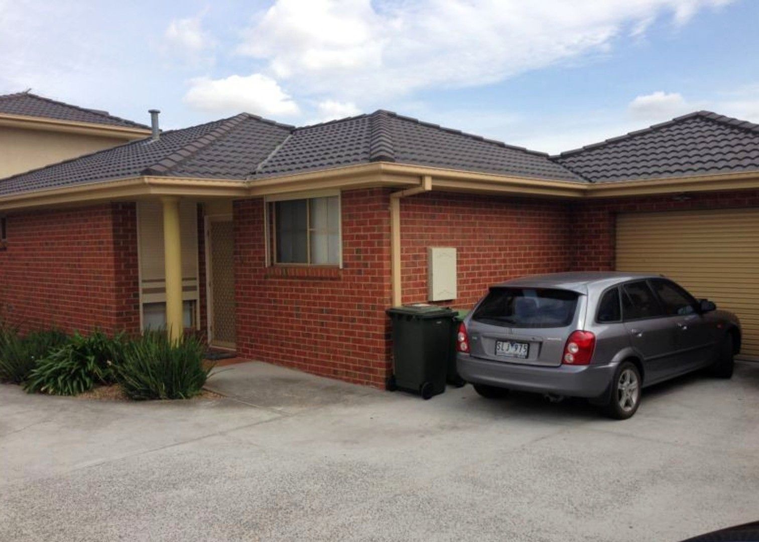 3 bedrooms Apartment / Unit / Flat in 2/4 Broadmeadows Road TULLAMARINE VIC, 3043
