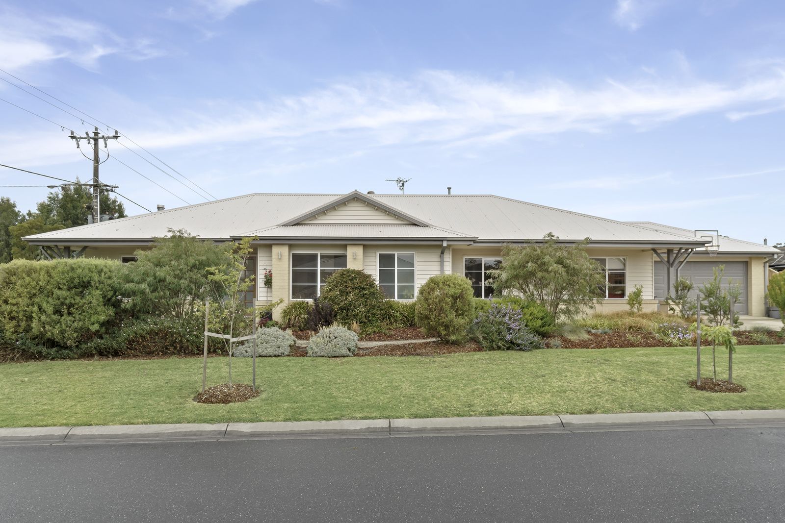 4 bedrooms House in 36 Ballagh Street ELLIMINYT VIC, 3250