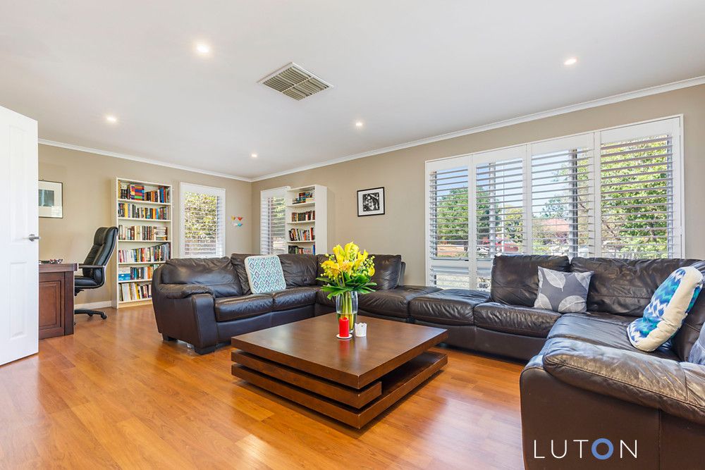 9 Poole Place, Latham ACT 2615, Image 0