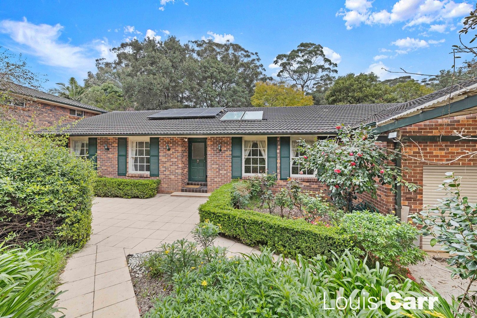 4 bedrooms House in 16 Ashford Avenue CASTLE HILL NSW, 2154