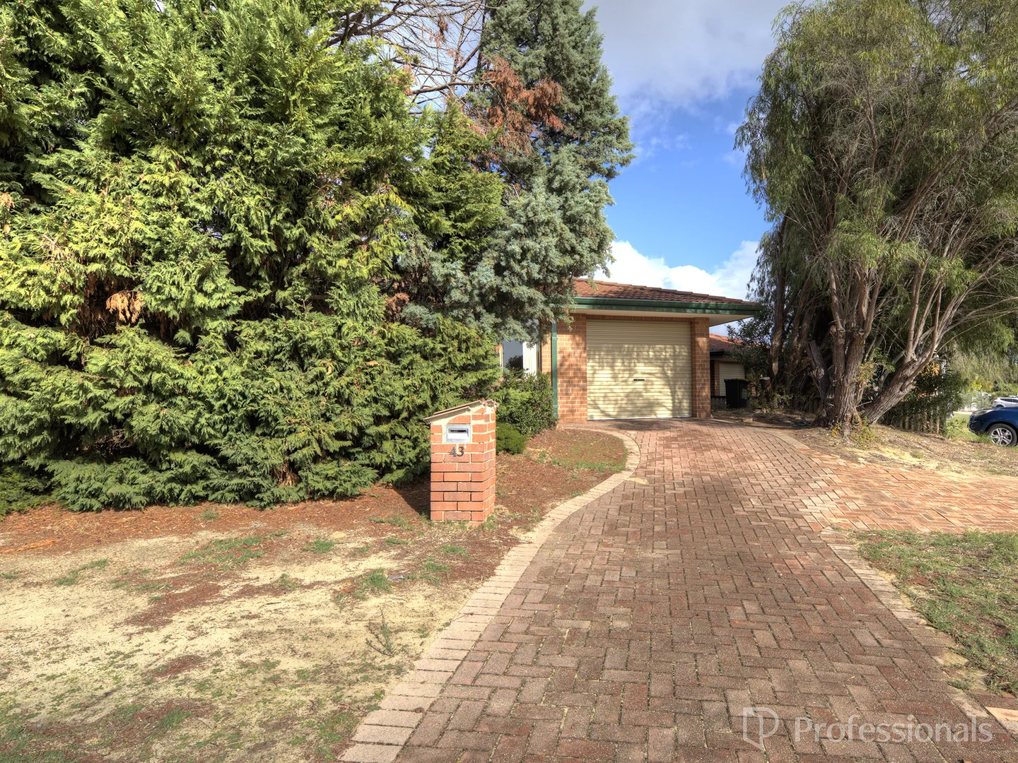 Additional image 2 of 43 Towerhill Road, Alexander Heights WA 6064