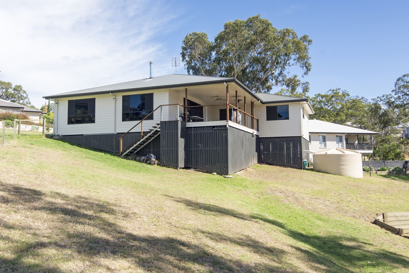 21 Piccadilly Court, Mount Lofty QLD 4350, Image 2