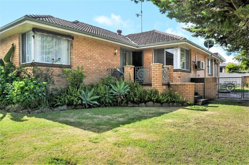 1 Mulgen Crescent, Bomaderry NSW 2541, Image 0