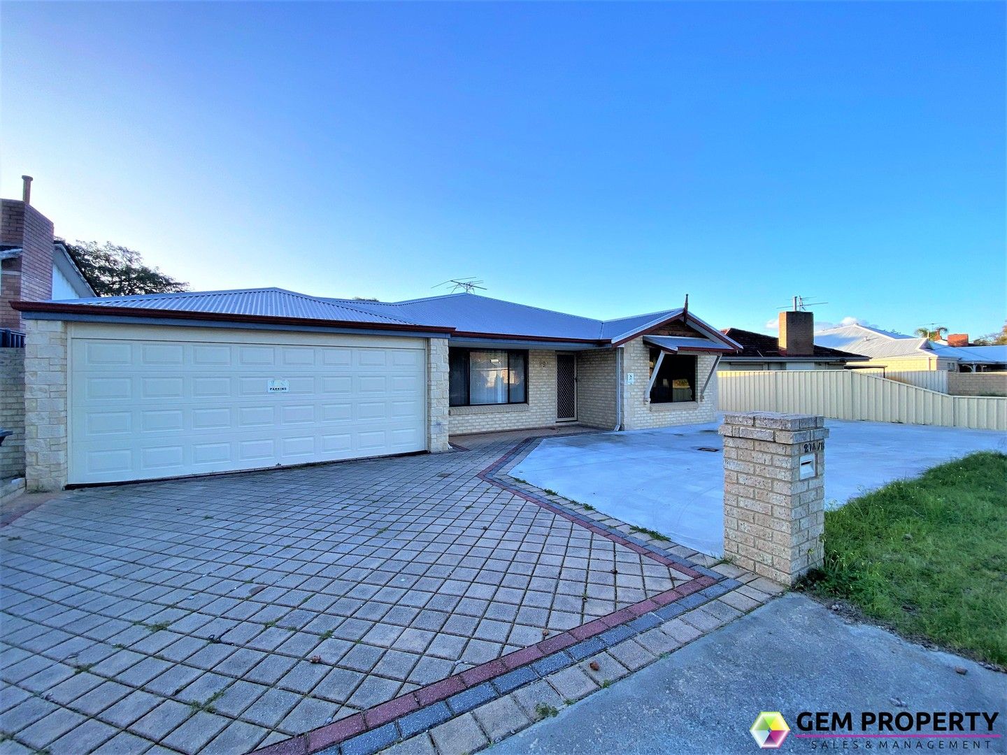 4 bedrooms House in 29B Banyard Avenue KELMSCOTT WA, 6111