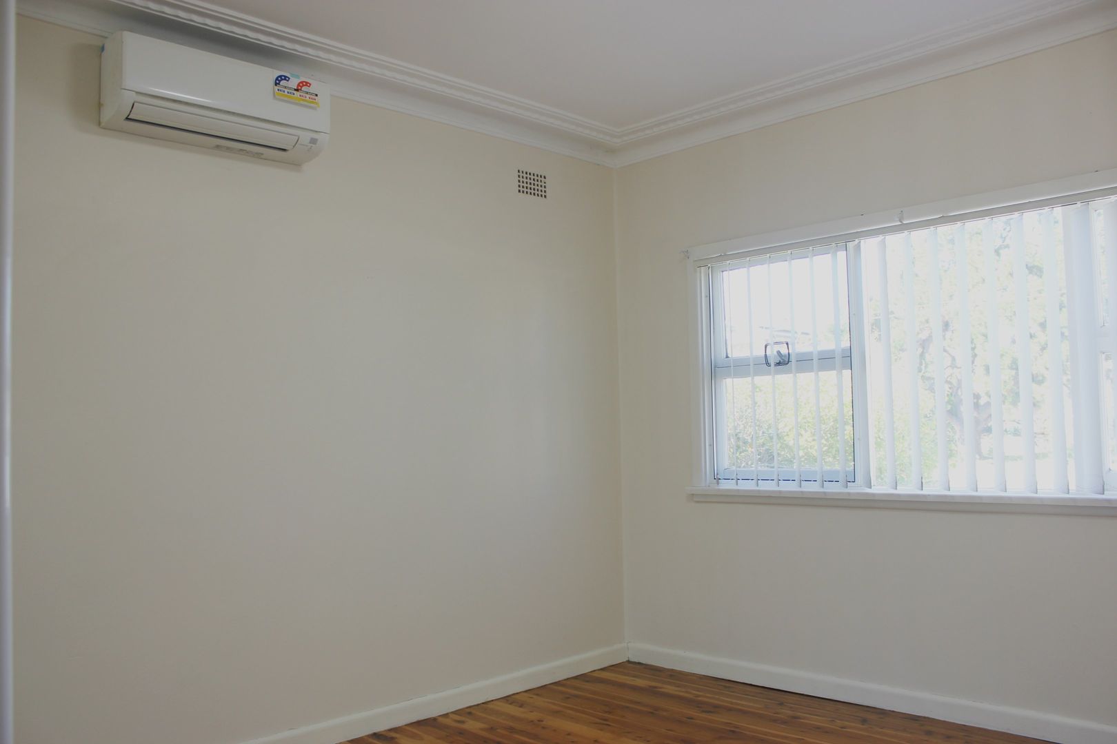 97 EARL ST., Canley Heights NSW 2166, Image 2