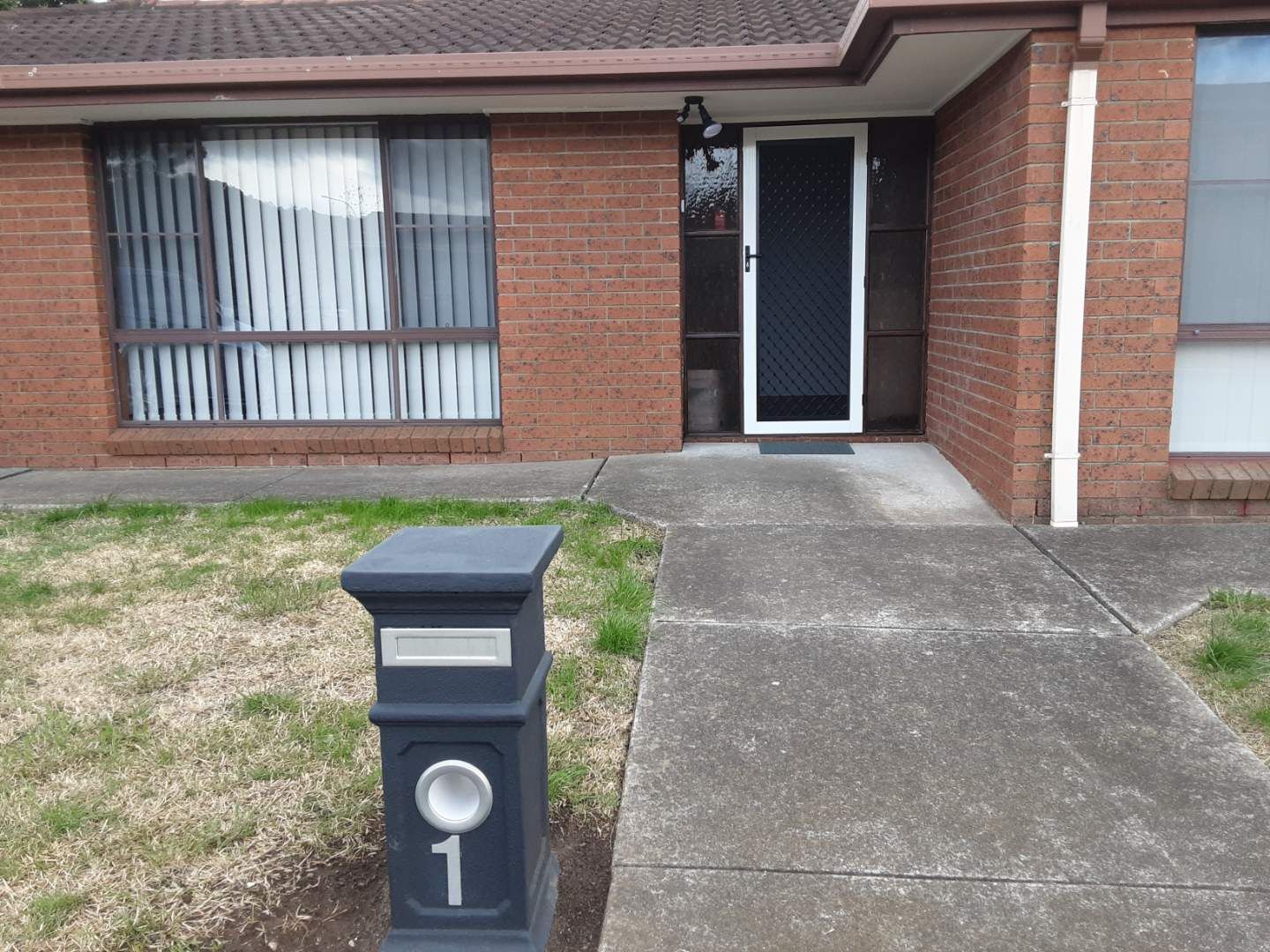 3 bedrooms House in 1 Decora Place ALBION PARK RAIL NSW, 2527