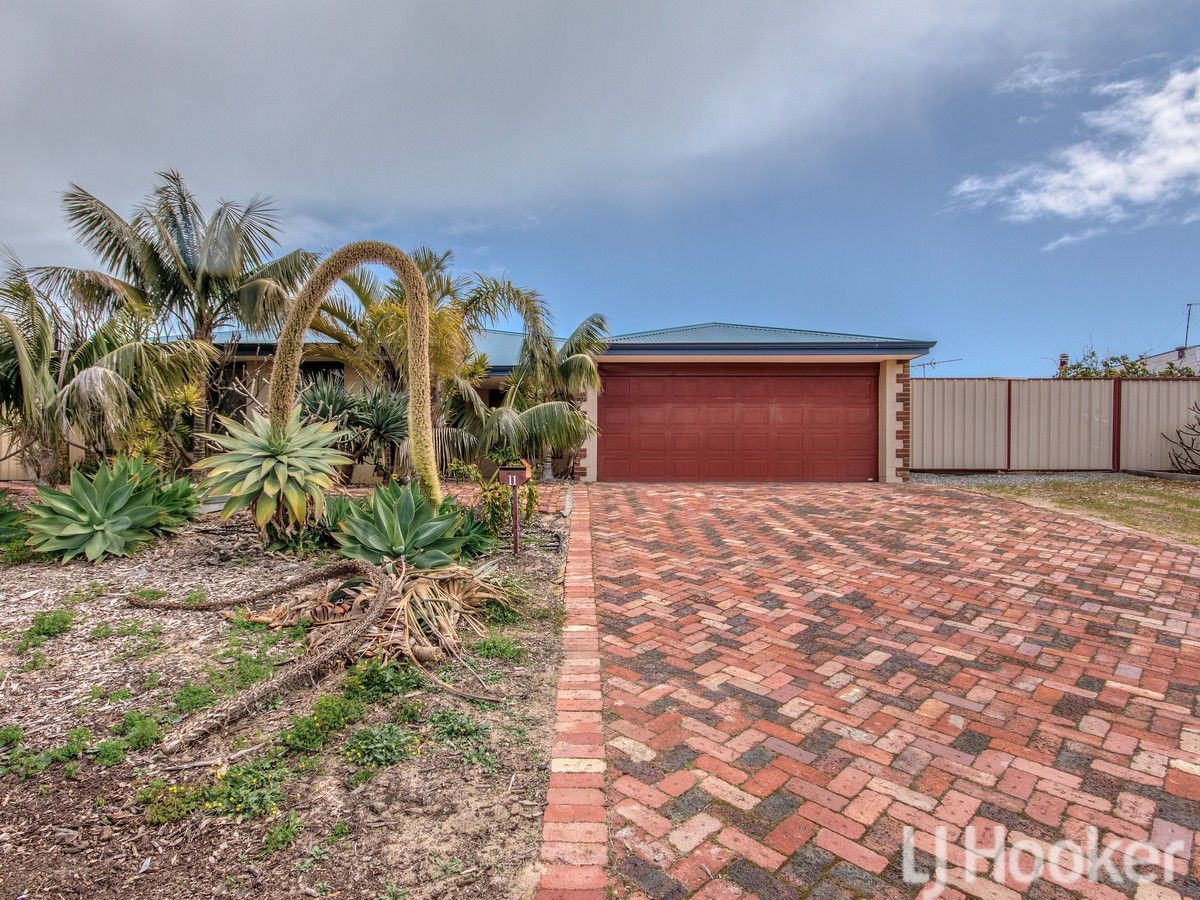 4 bedrooms House in 11 Mileura Street GOLDEN BAY WA, 6174