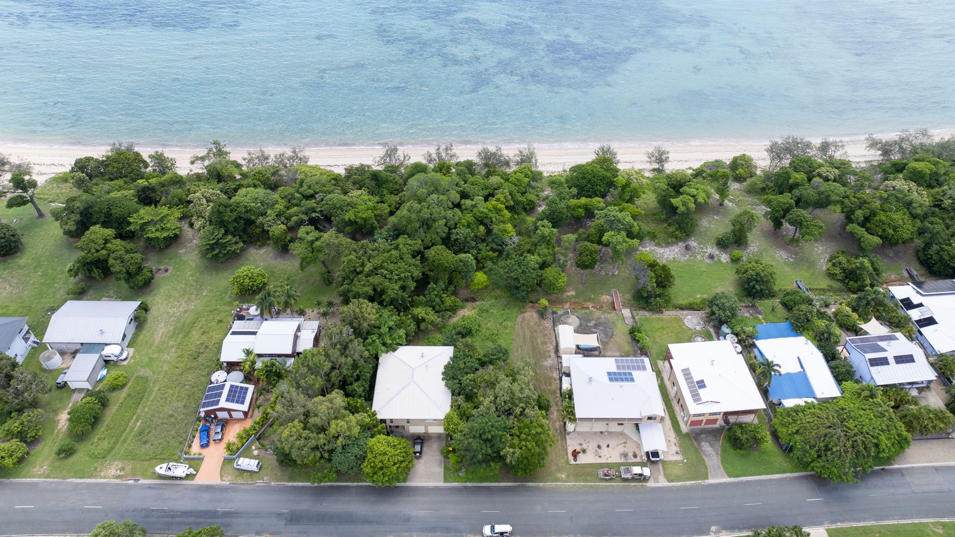 112 Gloucester Ave, Hideaway Bay QLD 4800, Image 2