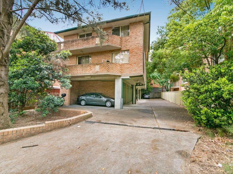 2 bedrooms Apartment / Unit / Flat in 4/4 Betts Street PARRAMATTA NSW, 2150