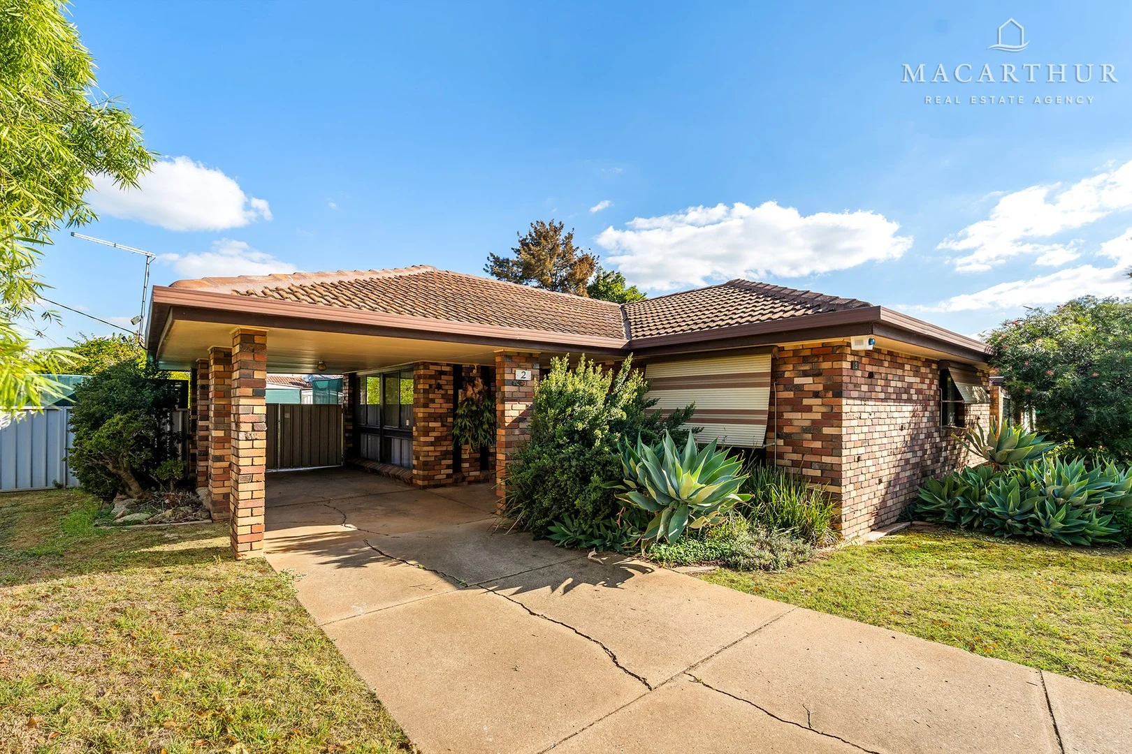 2 Crawford Street, Ashmont NSW 2650