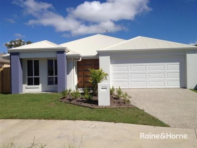 4 bedrooms House in 43 Scarborough Circuit BLACKS BEACH QLD, 4740