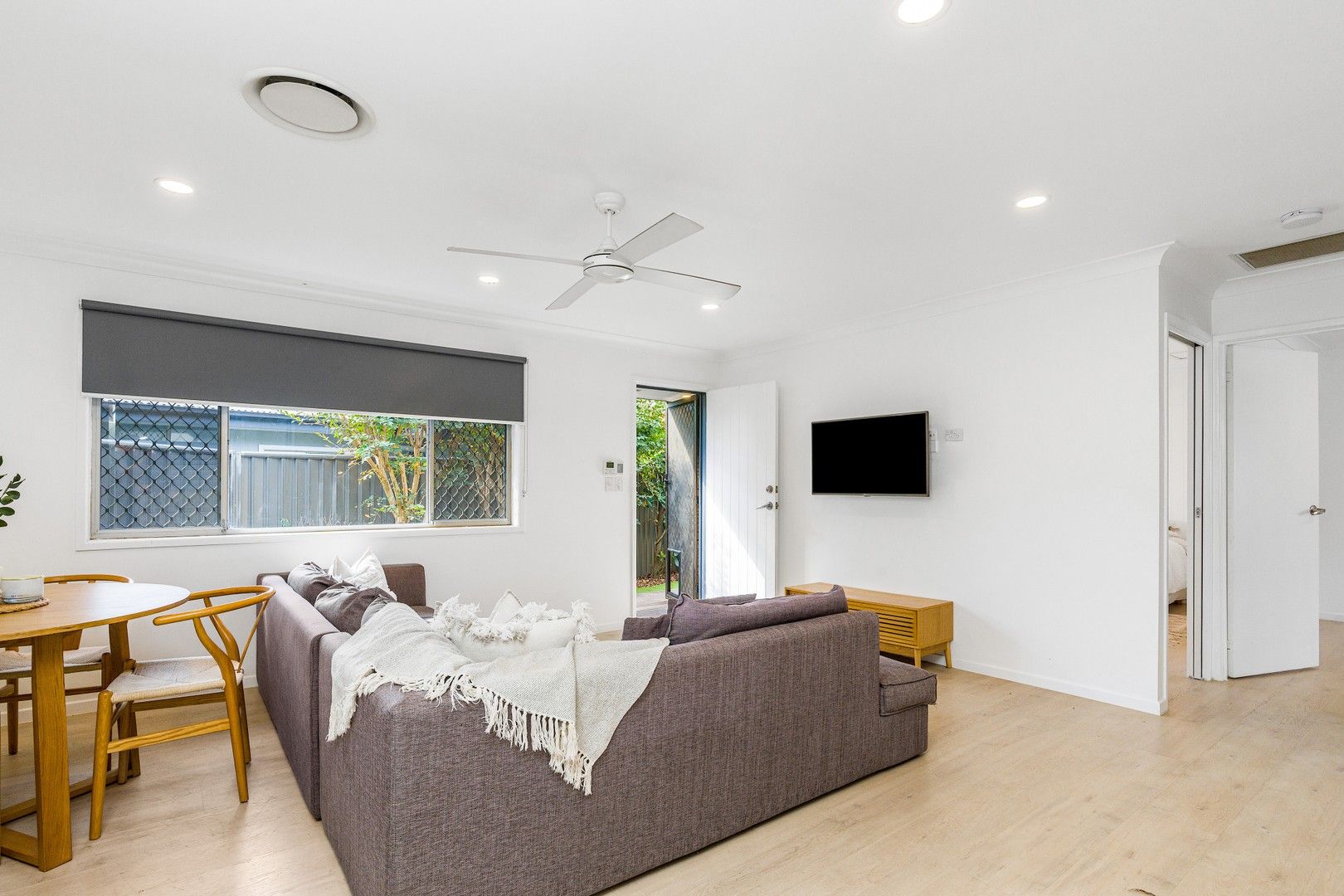 1/30 Sarawak Avenue, Palm Beach QLD 4221, Image 0