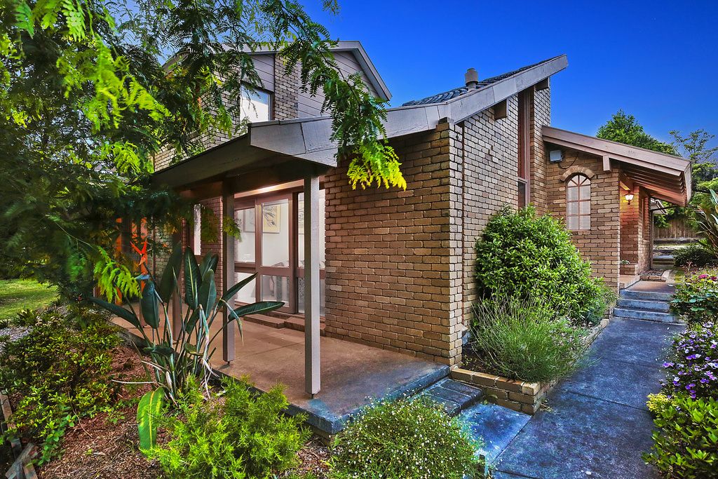 17 Coachmans Court, Chirnside Park VIC 3116, Image 1